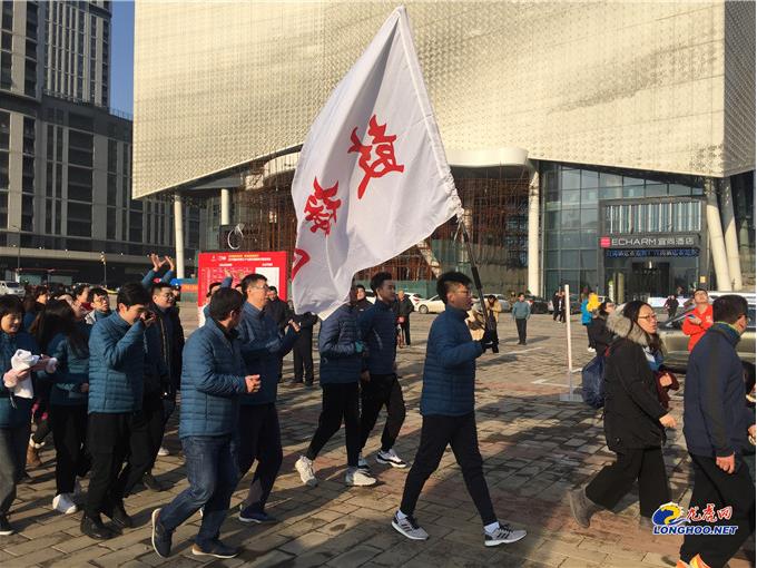 南京举办第37届元旦健身长跑运动会 4000市民快乐奔跑喜迎新年